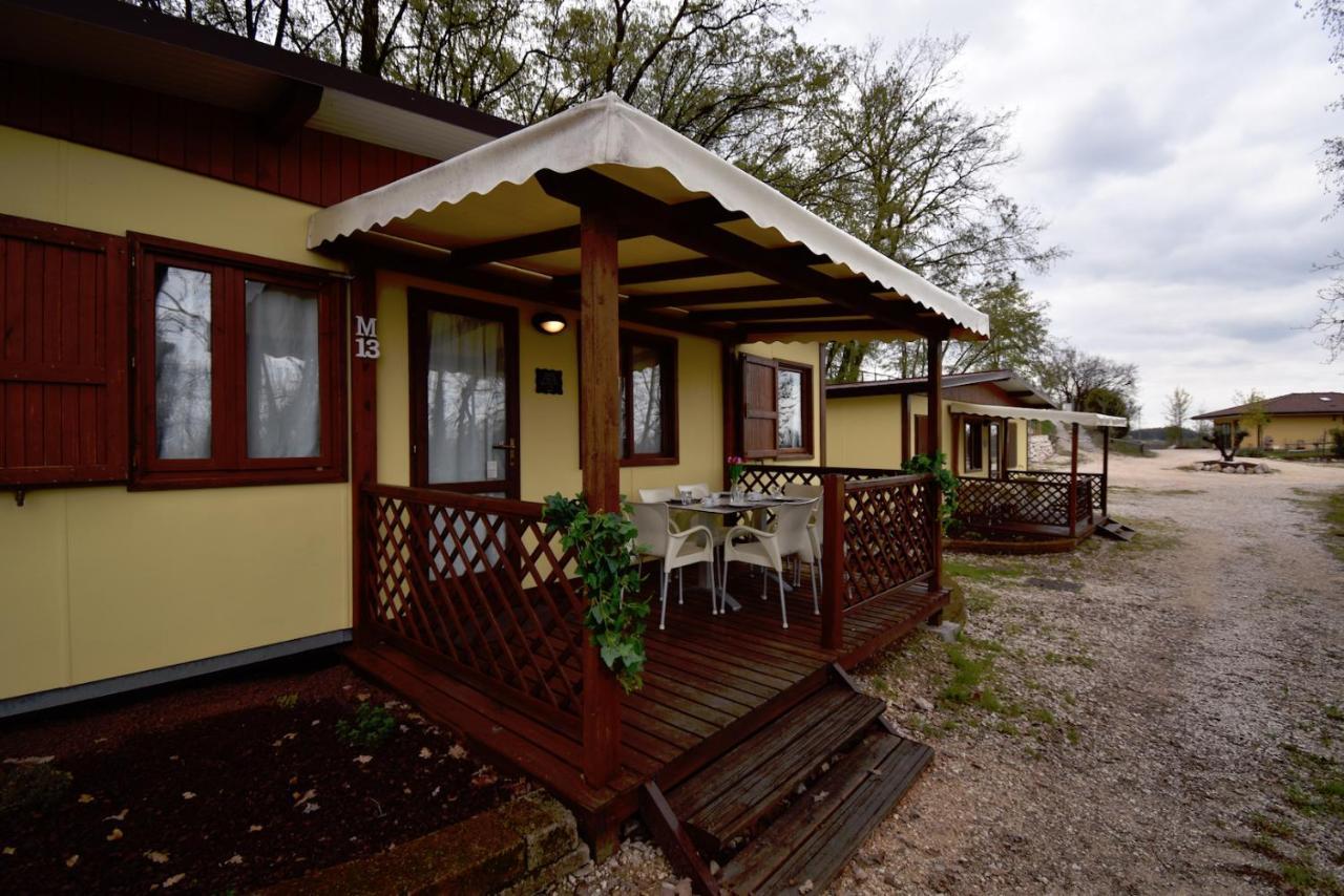 Agriturismo B&B Corte Tonolli Валеджо-суль-Минчо Экстерьер фото