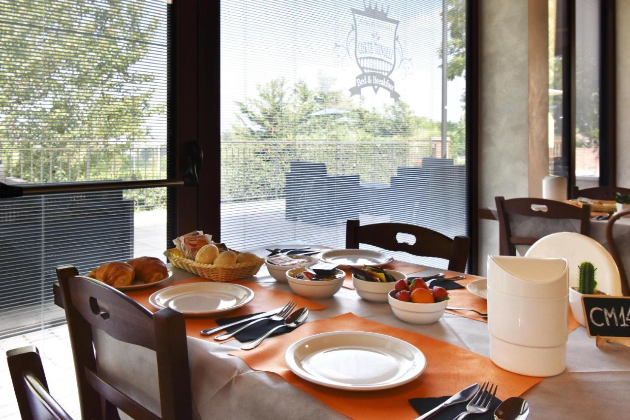 Agriturismo B&B Corte Tonolli Валеджо-суль-Минчо Экстерьер фото