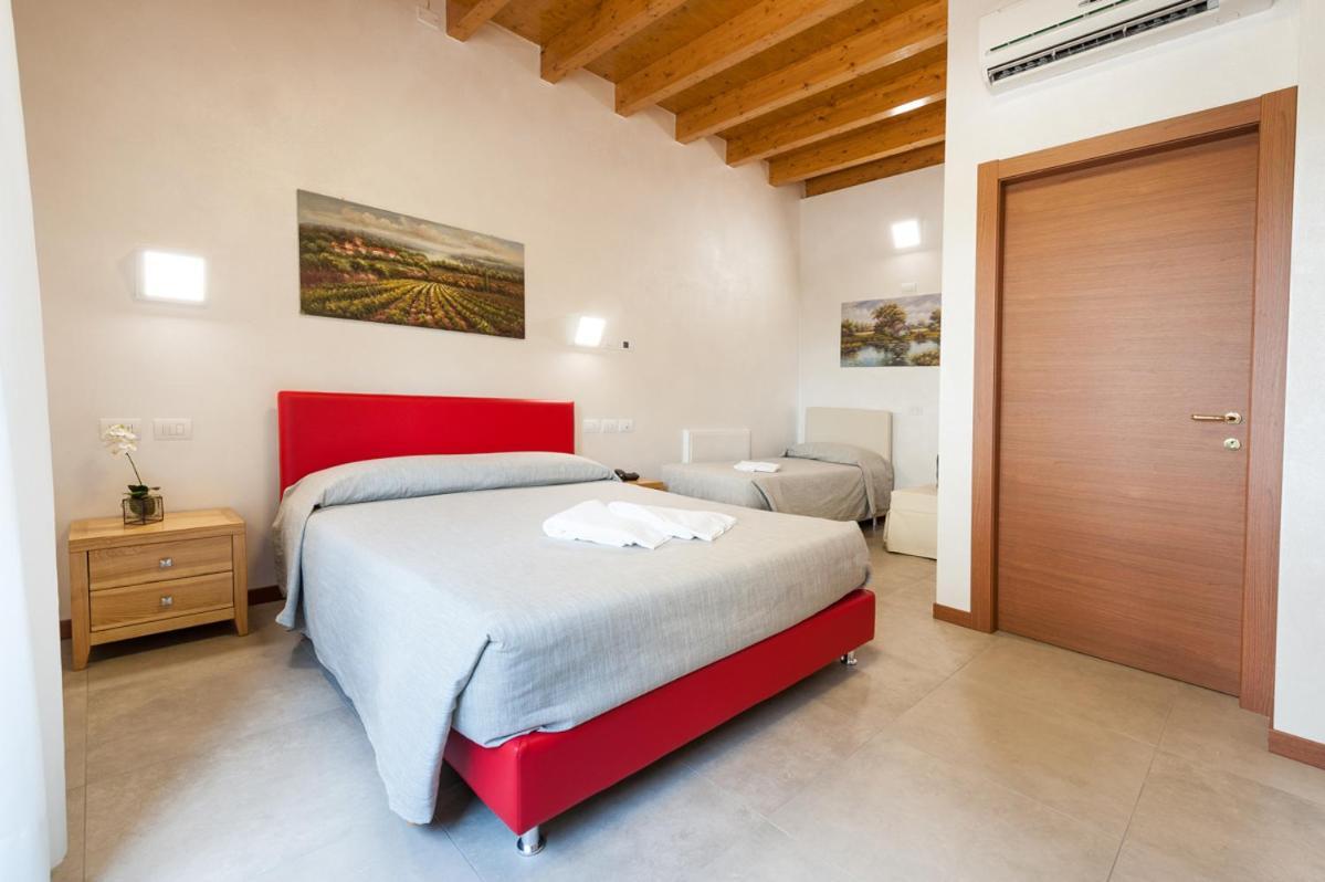 Agriturismo B&B Corte Tonolli Валеджо-суль-Минчо Экстерьер фото