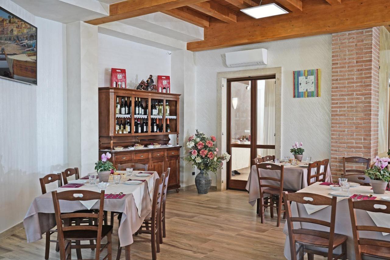 Agriturismo B&B Corte Tonolli Валеджо-суль-Минчо Экстерьер фото