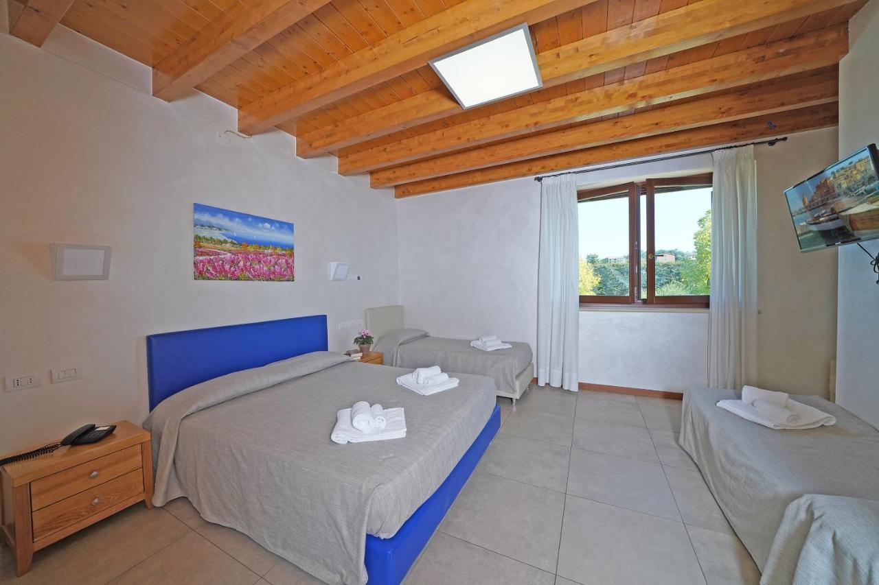 Agriturismo B&B Corte Tonolli Валеджо-суль-Минчо Экстерьер фото