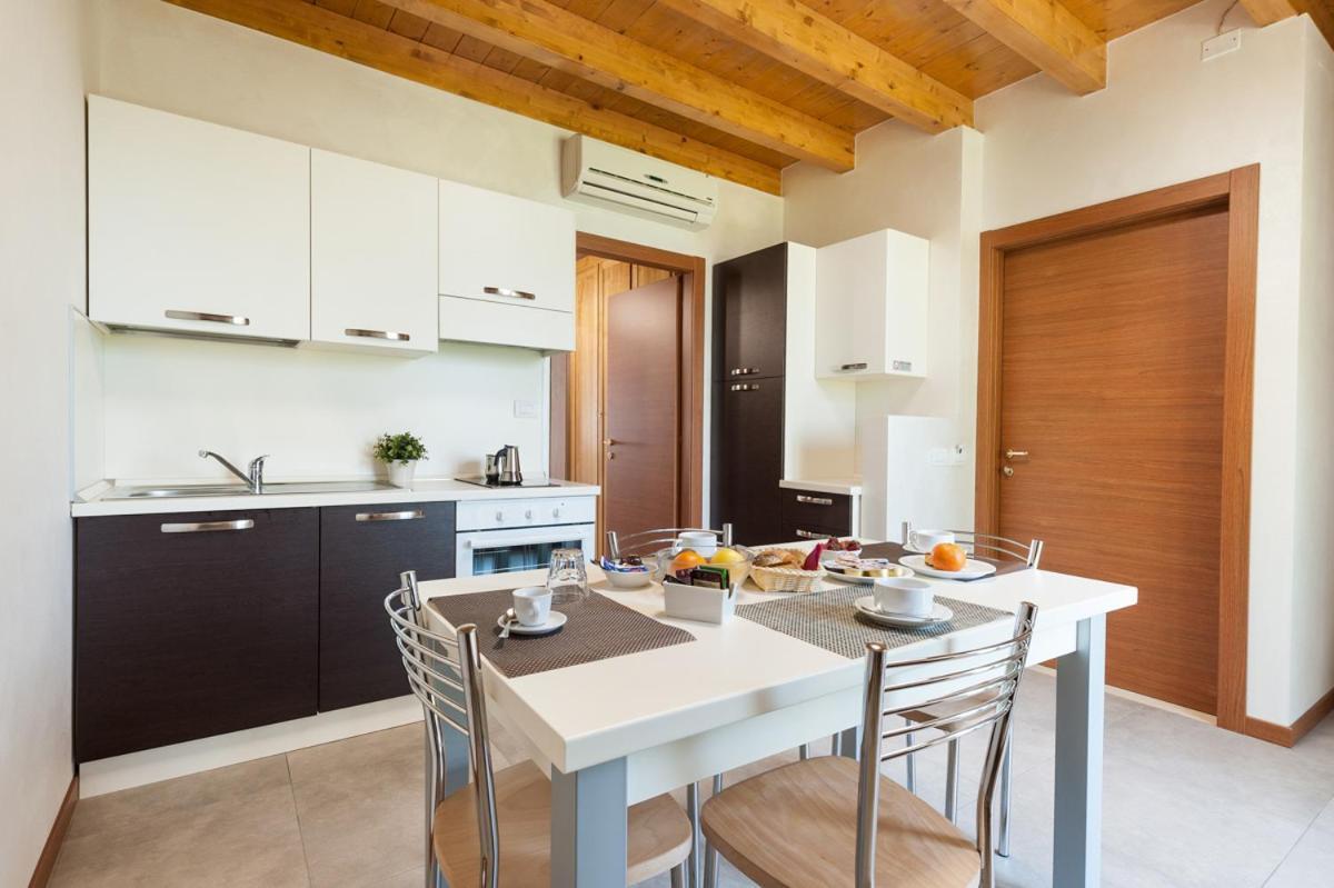 Agriturismo B&B Corte Tonolli Валеджо-суль-Минчо Экстерьер фото